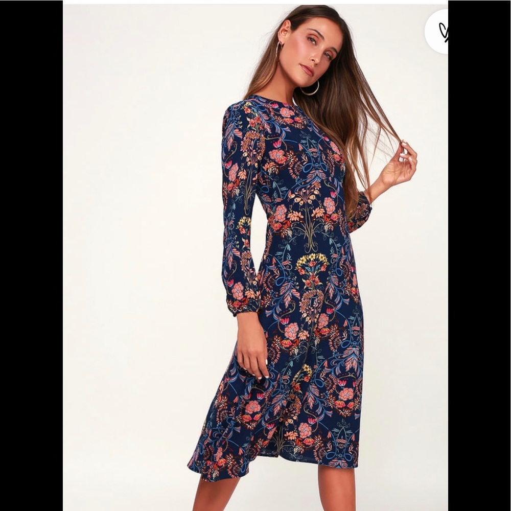 NWT Garden Splendor Navy Blue Floral Print Dress
I. Madeline - Medium